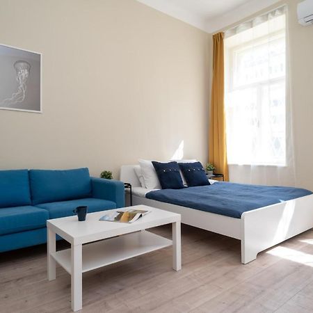 Blue Ribbon Apartment Budapest Exterior photo
