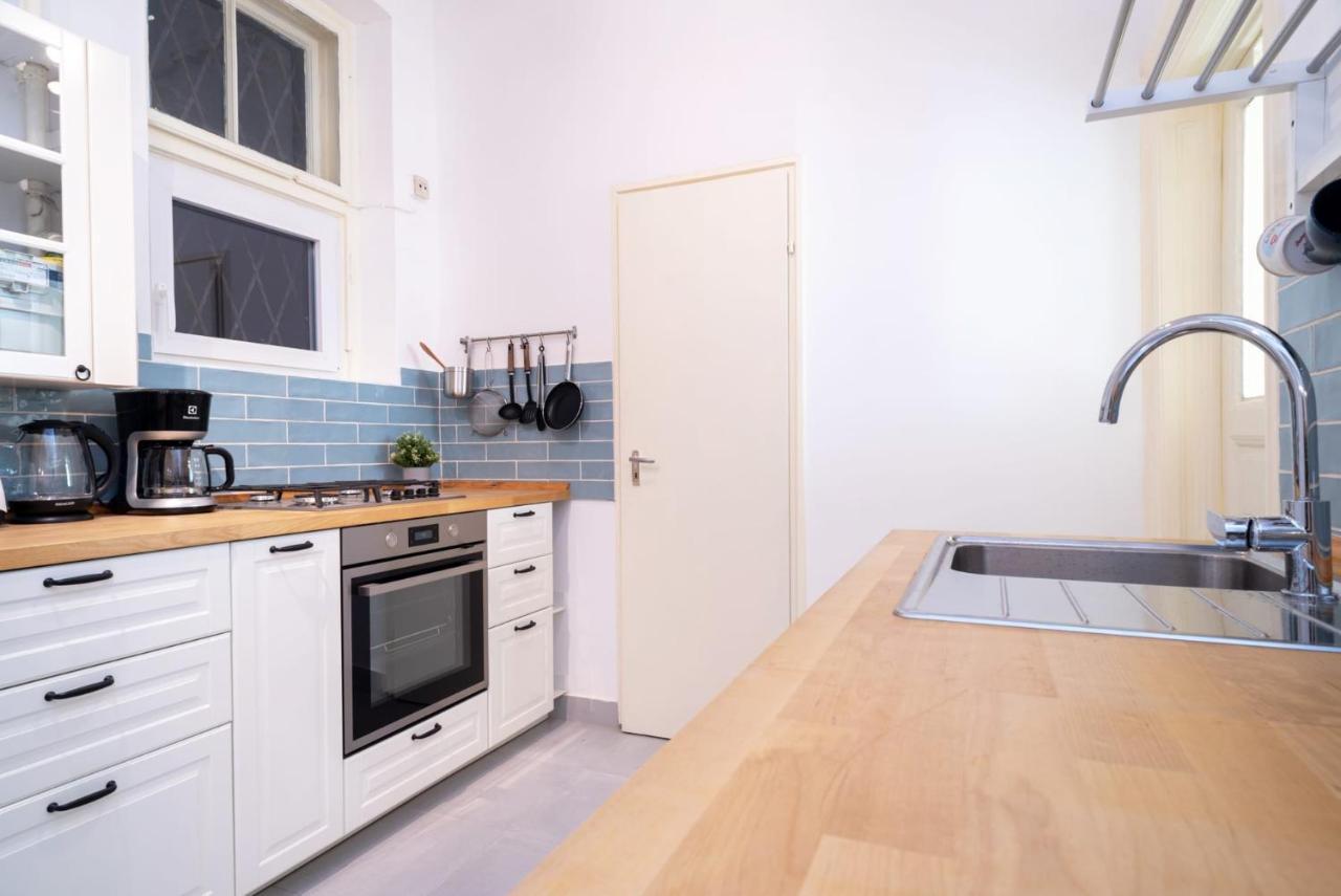 Blue Ribbon Apartment Budapest Exterior photo